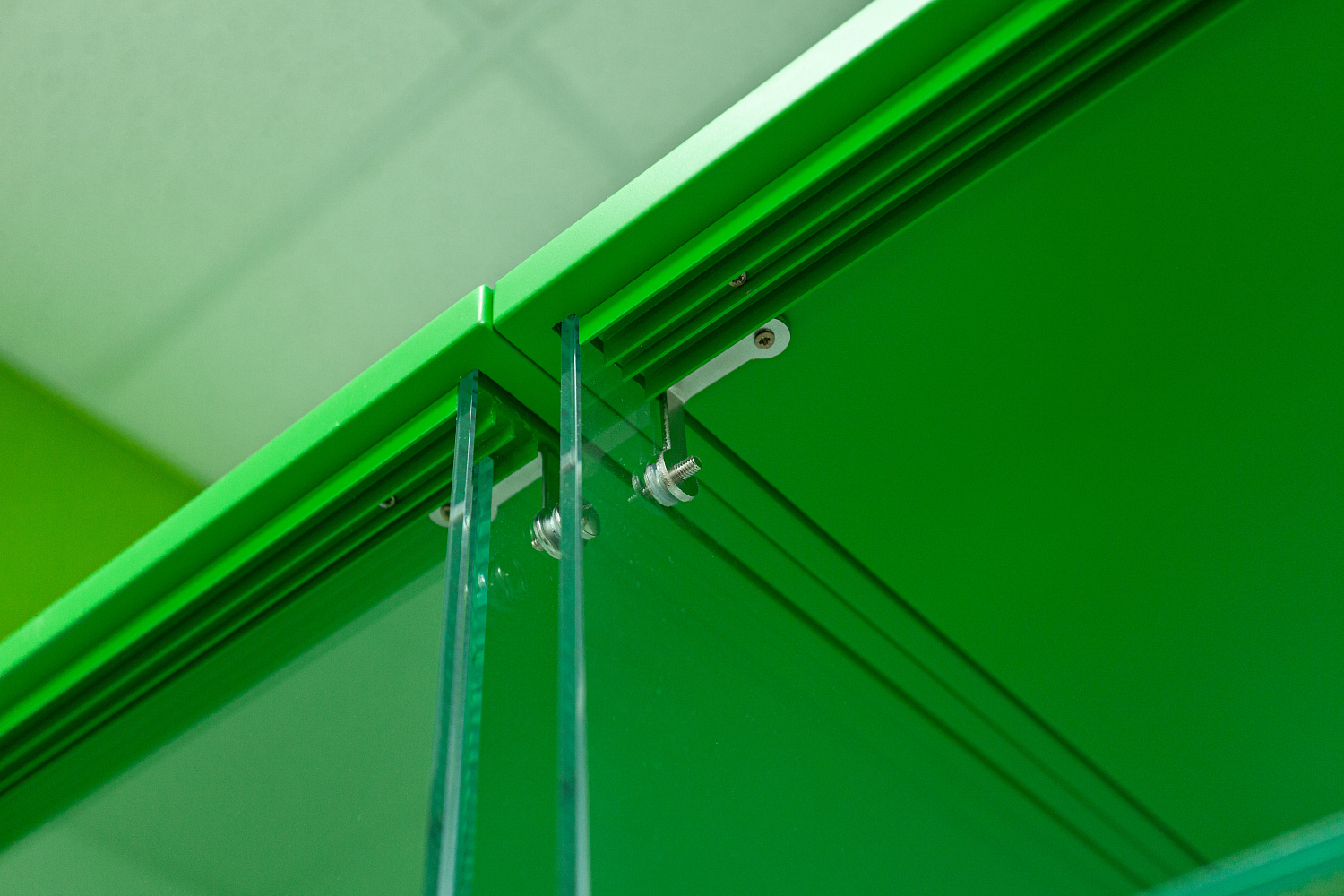 1881_24 Витрина Аптека