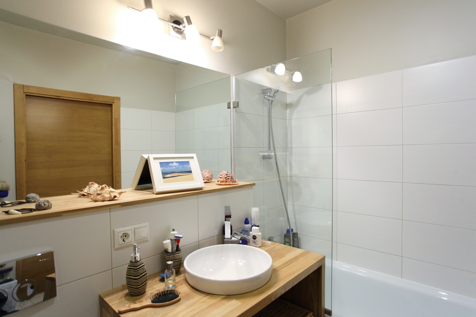 Стеклянная шторка для душа Стеклянная шторка для душа