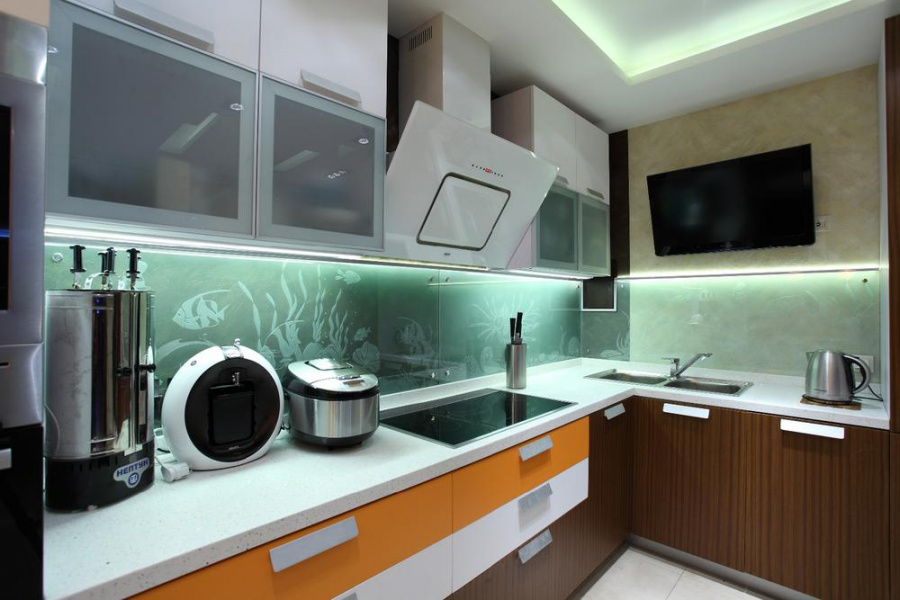 Фартук из стекла для кухни Фартук из стекла для кухни